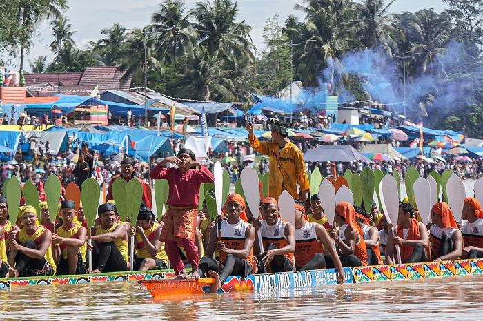 Plt Bupati Kuansing Kembali Bolehkan Sponsor Jalur untuk Festival Pacu Jalur Nasional 2026